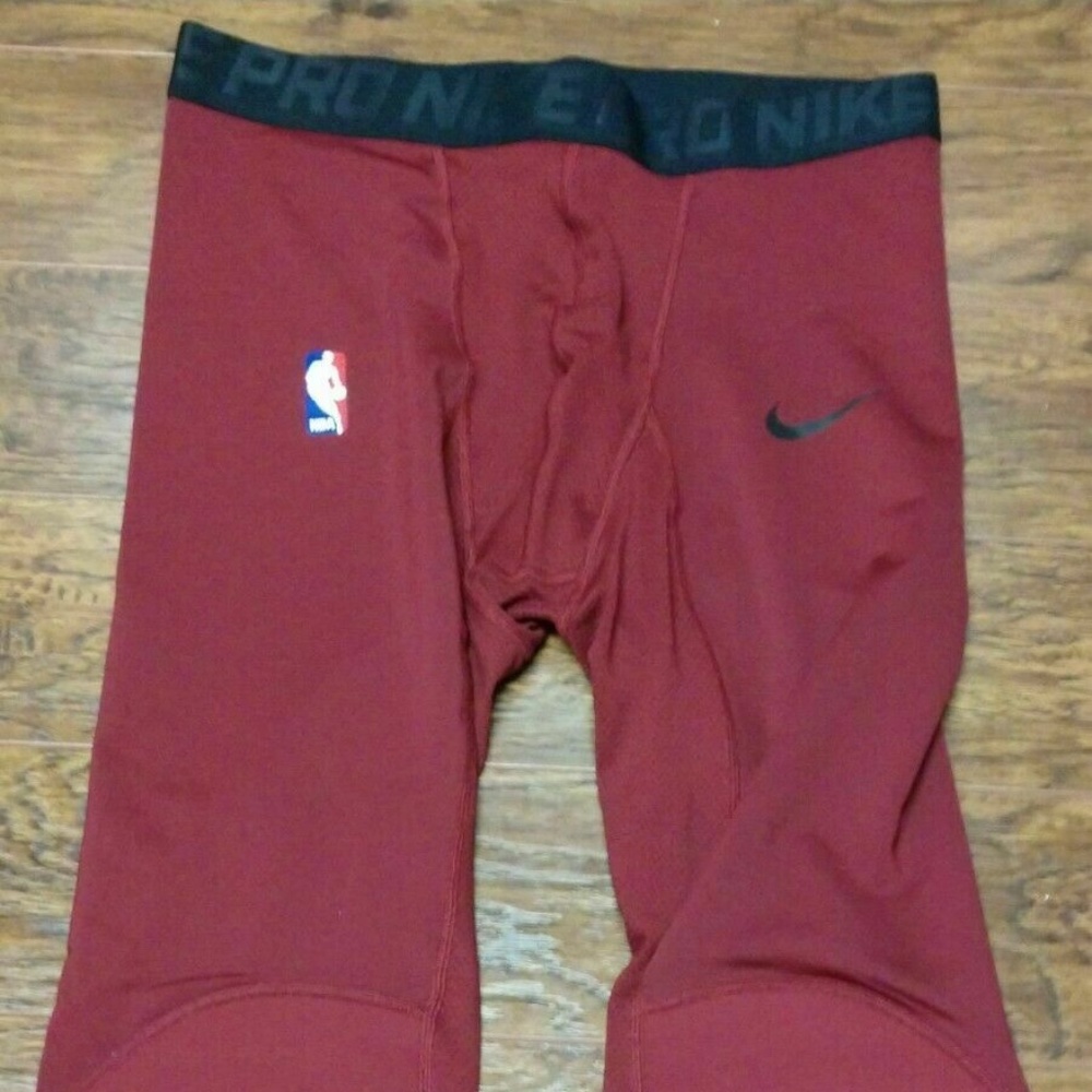 new men's medium NIKE hyperstrong pro NBA LOGO 3/4 padded TIGHTS